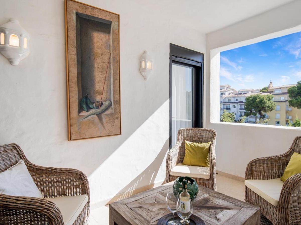 Apartamento de 2 dormitorios en Playas del Duque Marbella Exterior foto