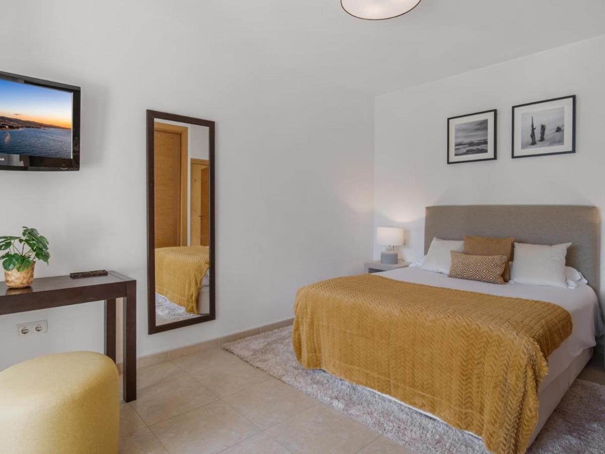 Apartamento de 2 dormitorios en Playas del Duque Marbella Exterior foto