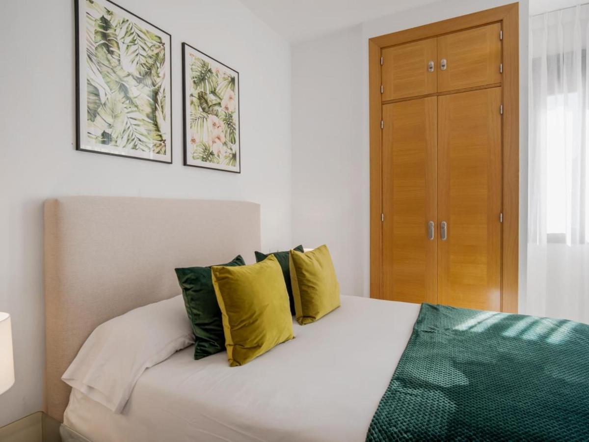 Apartamento de 2 dormitorios en Playas del Duque Marbella Exterior foto