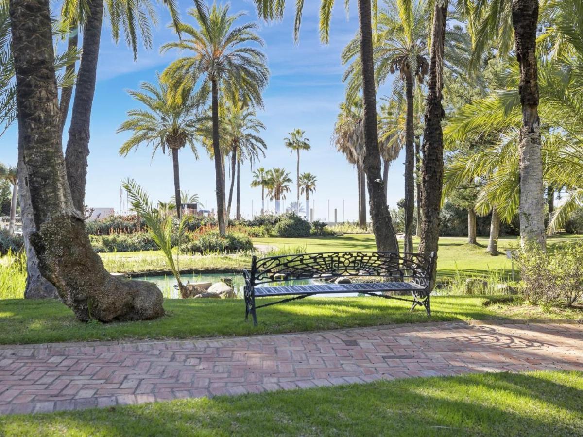 Apartamento de 2 dormitorios en Playas del Duque Marbella Exterior foto