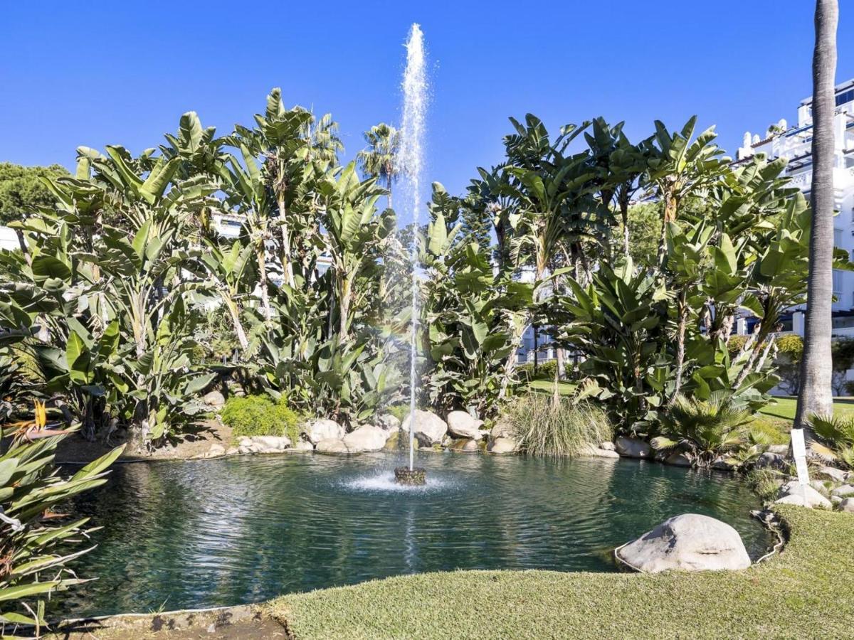 Apartamento de 2 dormitorios en Playas del Duque Marbella Exterior foto